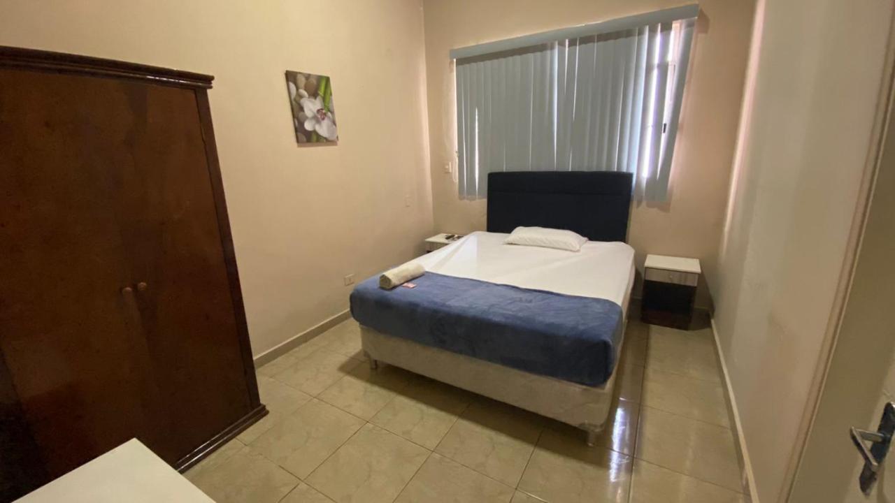 Turis Hotel Ciudad del Este Luaran gambar