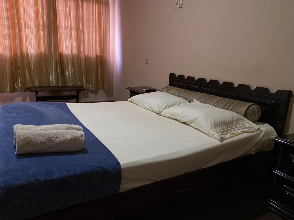 Turis Hotel Ciudad del Este Luaran gambar
